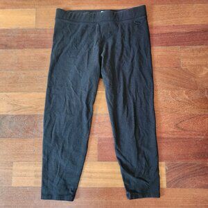 PINK Victoria's Secret Black Cropped Leggings Size Small